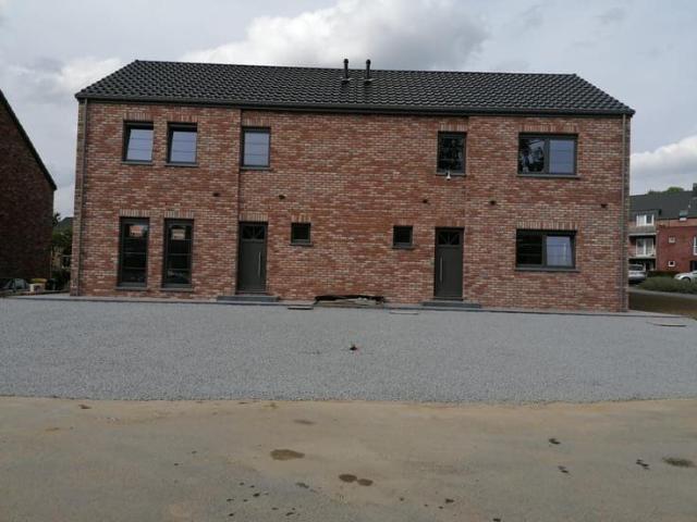 Maison neuve, 3 chambres, terrasse, jardins