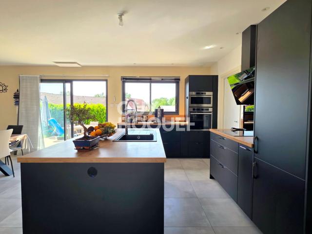 Maison familiale, terrain, double garage 122m² Montchanin