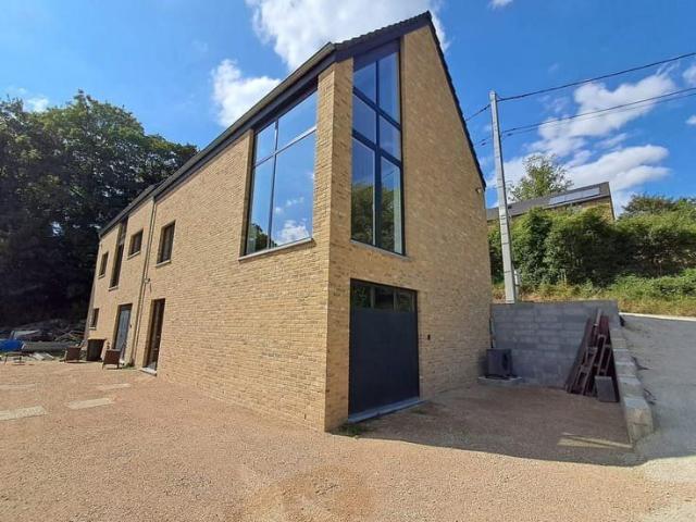 Maison neuve 2chs bureau, mezzanine, garage et caves PEB A