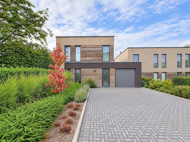MAISON NEUVE 4 CHAMBRES 2 SDB ET GARAGE PEB: A