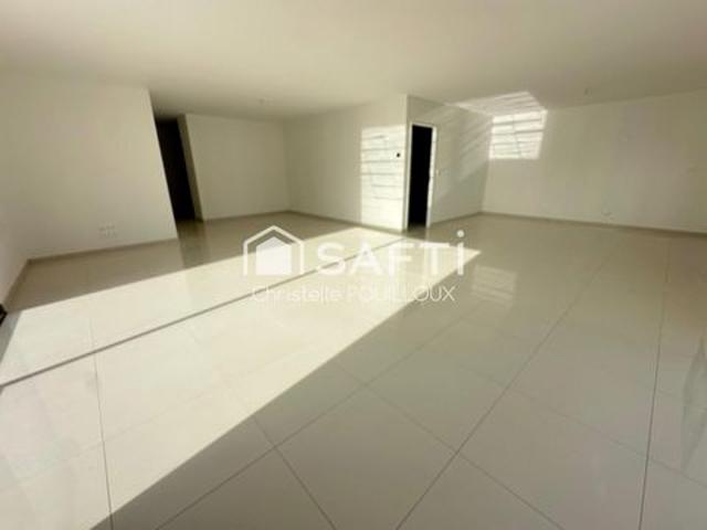 Maison neuve, 4 chambres, 2 SDB, garage isolé