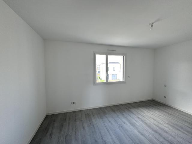 Maison neuve 8 pièces 4 chambres Mazé Milon 49630