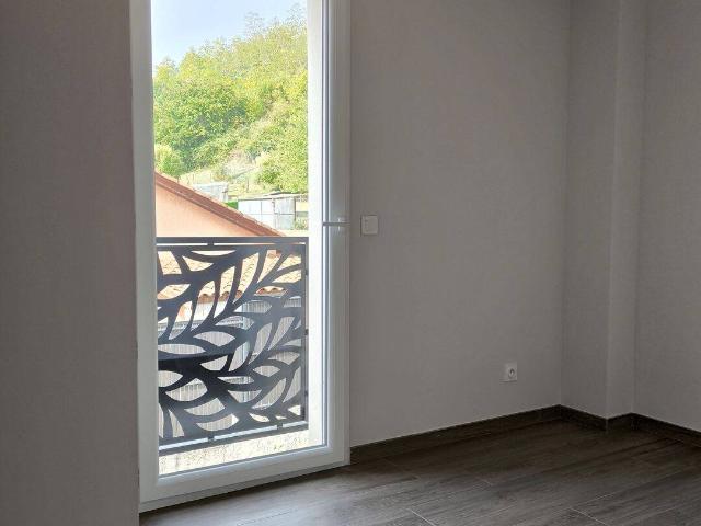 Maison neuve contemporaine 100 m², 3 chambres, DPE A, plein sud