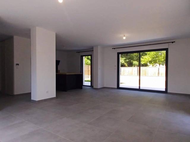 Maison neuve climatisée 4 chambres