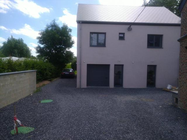 maison neuve a loué