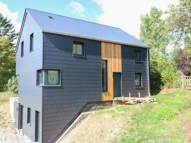 Maison NEUVE avec de beaux volumes