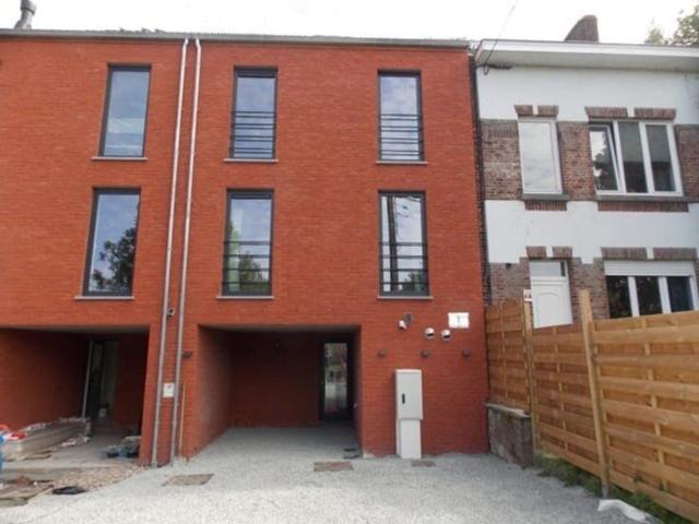Maison neuve basse énergie 4CH. jardin, parking & car port