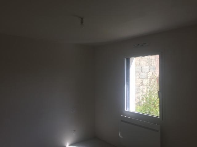 Maison neuve meublée avec terrasse à louer à Beaurepaire 790