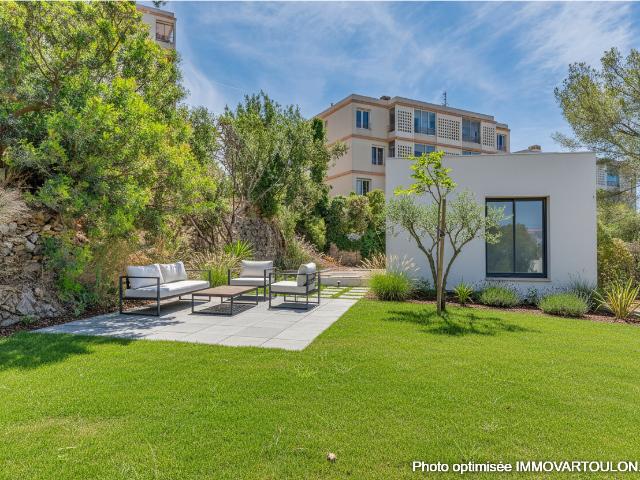 Maison neuve RT 2020 La Seyne sur Mer Villa T4 avec suite parentale, garage double et terrasse