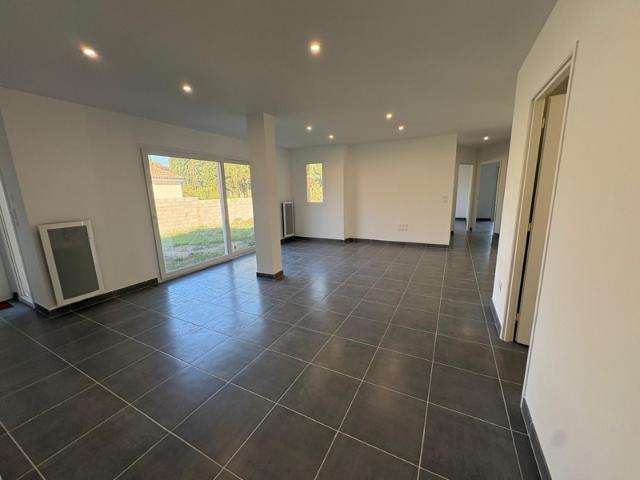 Maison neuve T5 de 102 m2 avec studio
