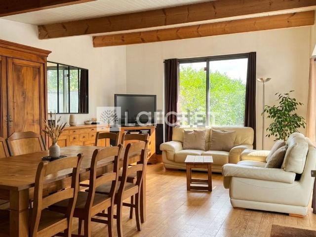 Maison, Neuville en Ferrain