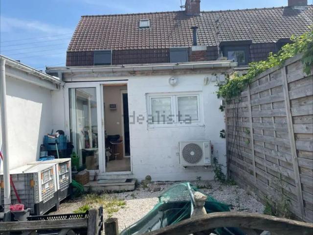 Maison, Neuville en Ferrain