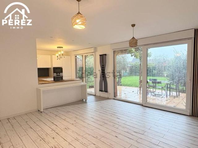 Maison, Neuville en Ferrain