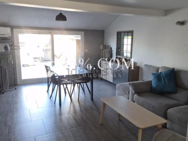 Maison, Neuville en Ferrain