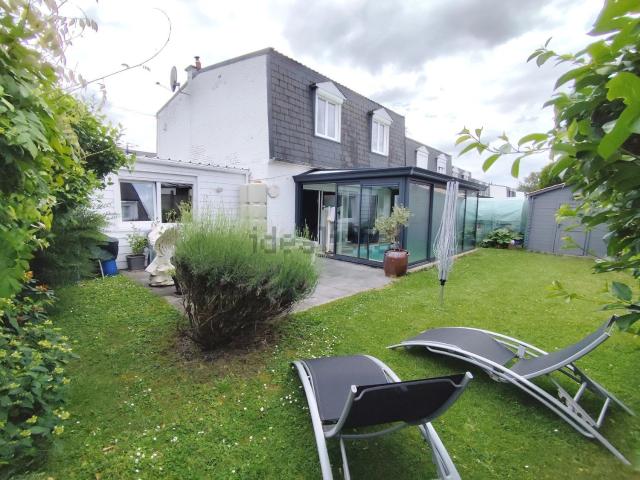 Maison, Neuville en Ferrain