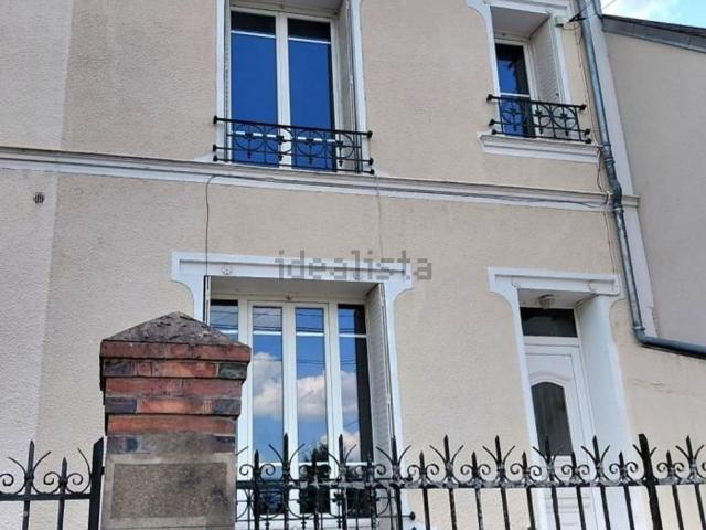 Maison, Nemours