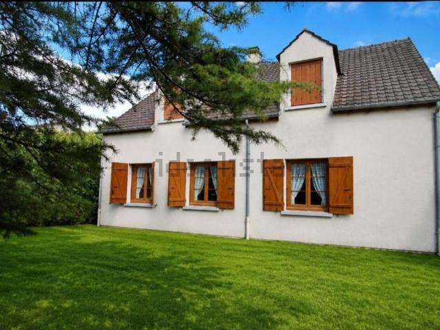 Maison, Nemours