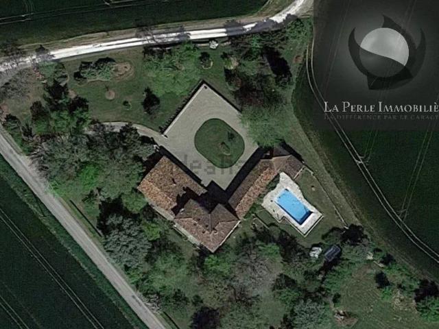 Maison, Nérac