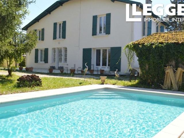 Maison, Nérac