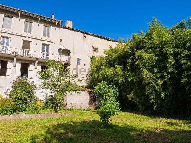 Maison, Nérac