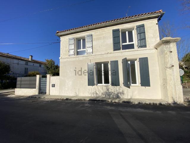 Maison, Nersac