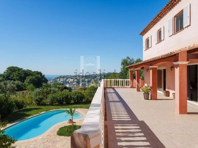Maison, Nice