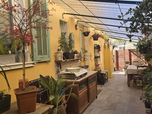 Maison, Nice