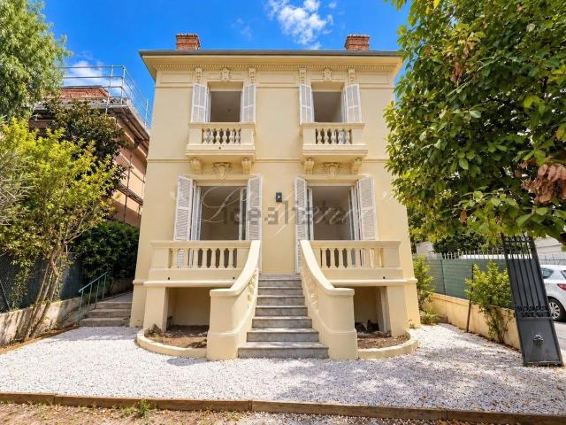 Maison, Nice