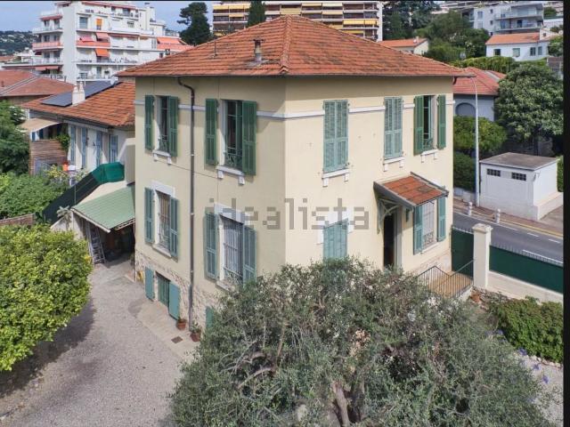 Maison, Nice