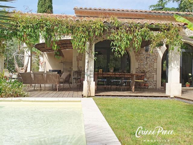 Maison, Nîmes