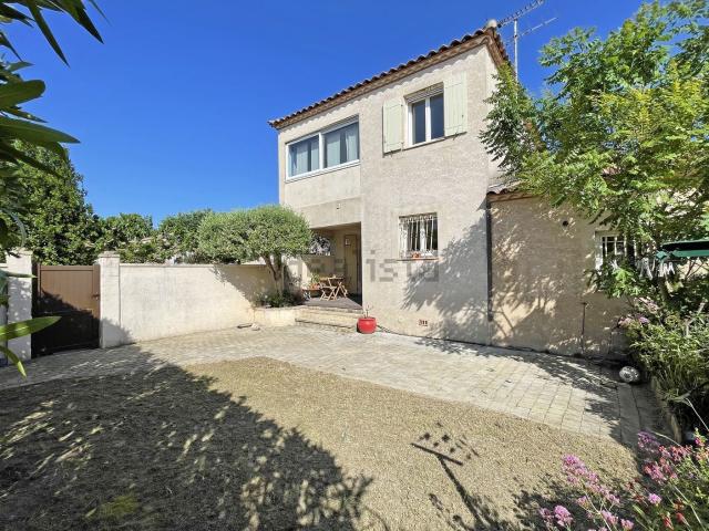 Maison, Nîmes