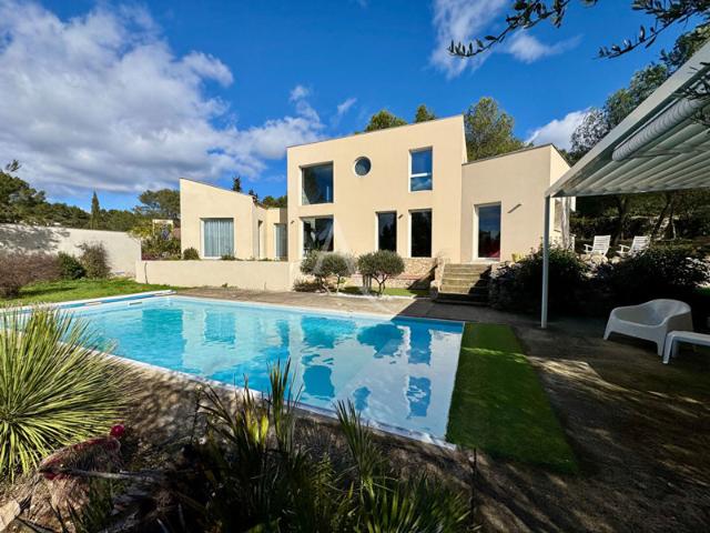 Maison Nimes 6 pièce s 192.02 m2
