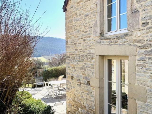 Maison, Nuits Saint Georges