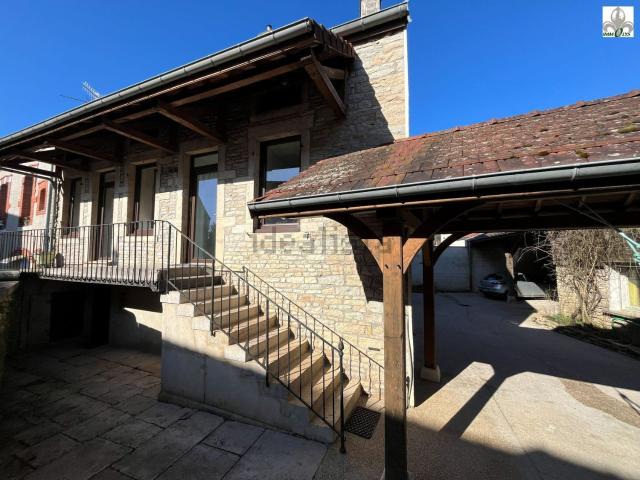 Maison, Nuits Saint Georges