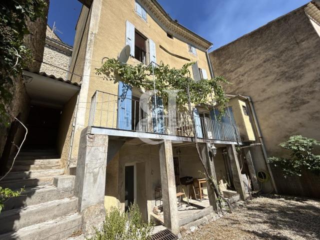 Maison, Nyons