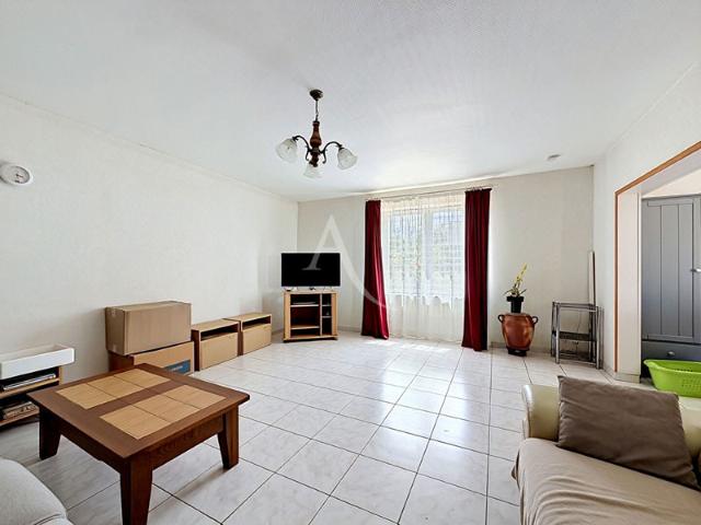 Maison Soulaines Sur Aubance 4 pièce s 130 m2