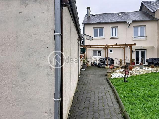 Maison, Sourdeval