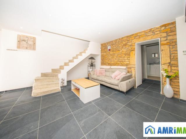 Maison soigneusement rénovée avec caractère