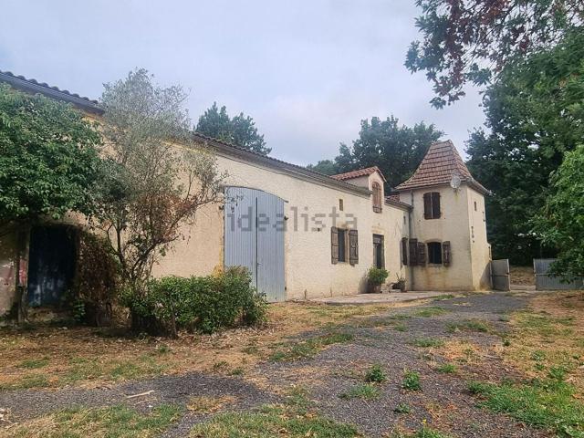 Maison, Sombrun