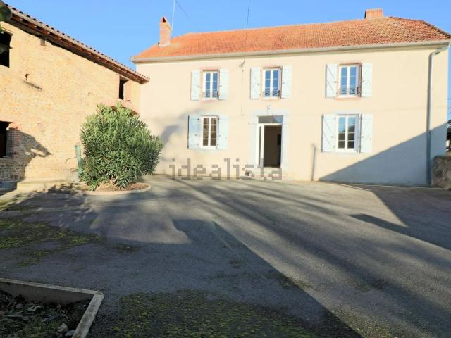 Maison, Sombrun
