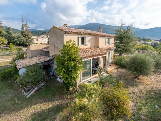 Maison, Saumane