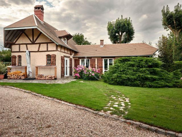 Maison, Saussay la Campagne