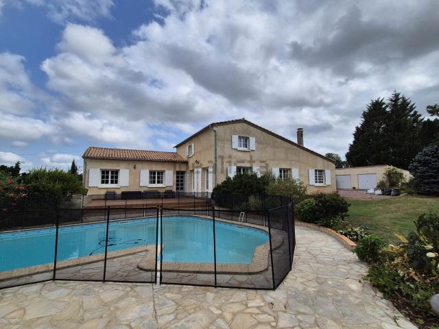 Maison, Sauveterre de Guyenne