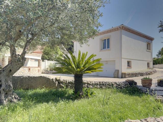 Maison, Sauvian