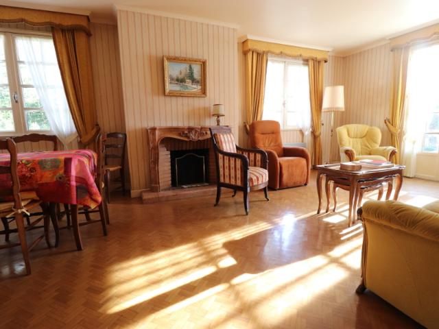 Maison Sauvigny Les Bois 7 pièce s 138m2