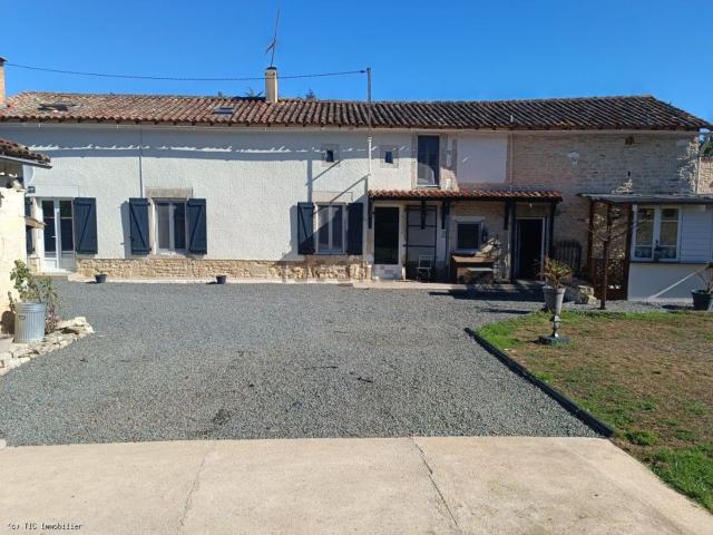 Maison, Sauzé Vaussais