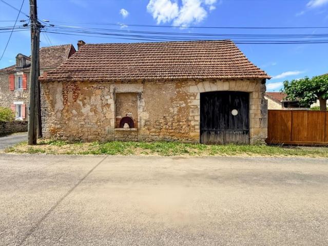 Maison, Savignac les Églises