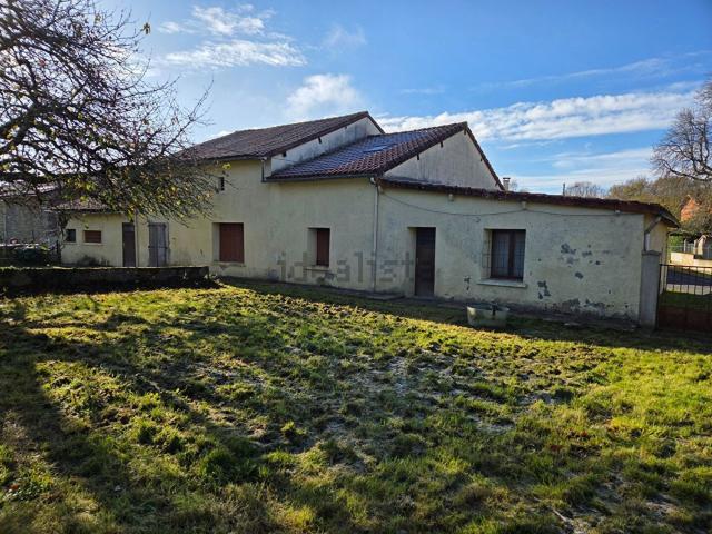 Maison, Savigné