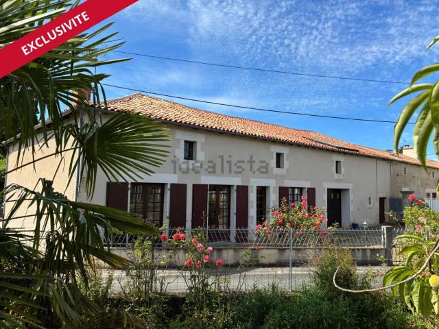 Maison, Savigné