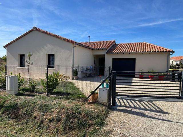 Maison, Savigné